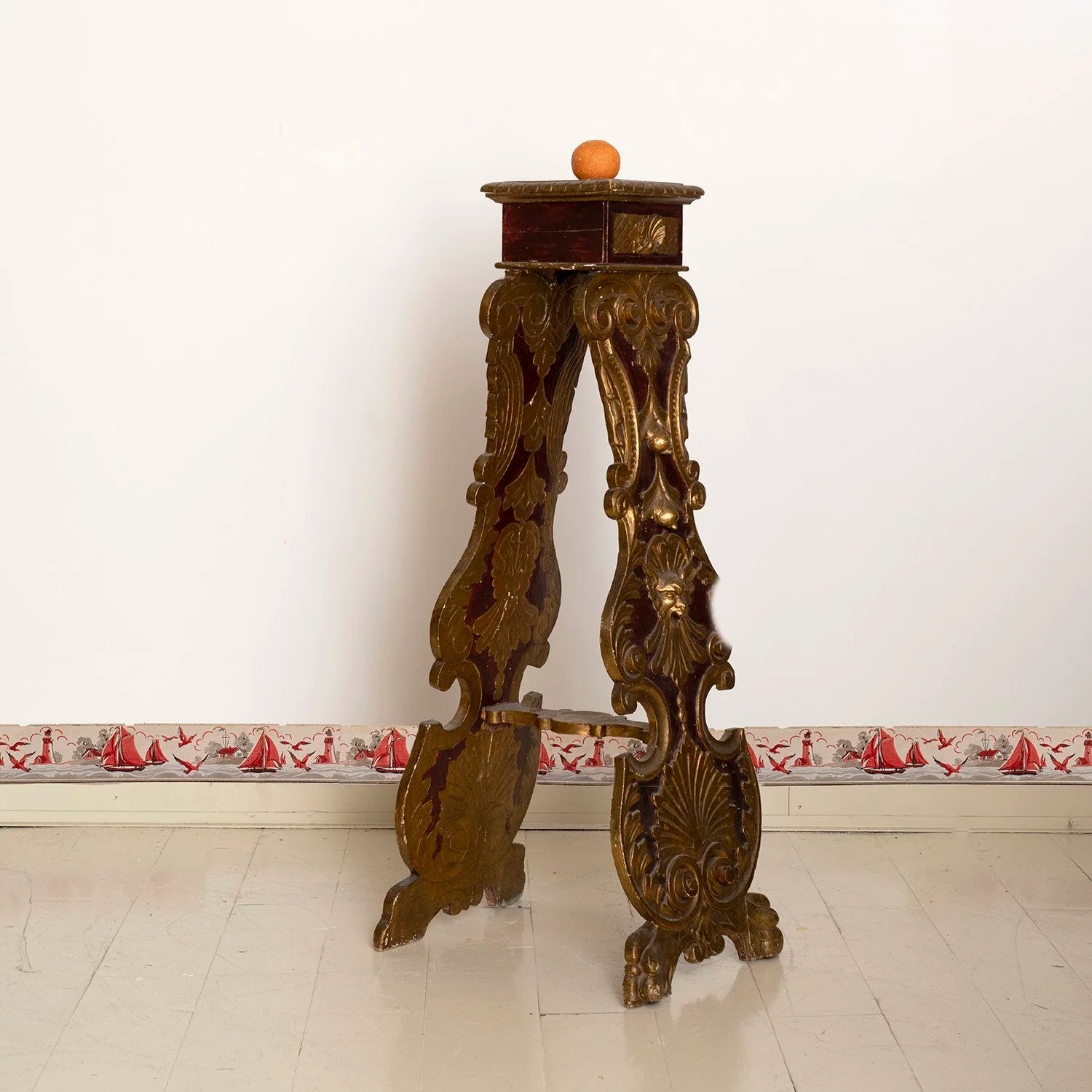 19TH CENTURY ITALIAN DECORATIVE PLANT STAND