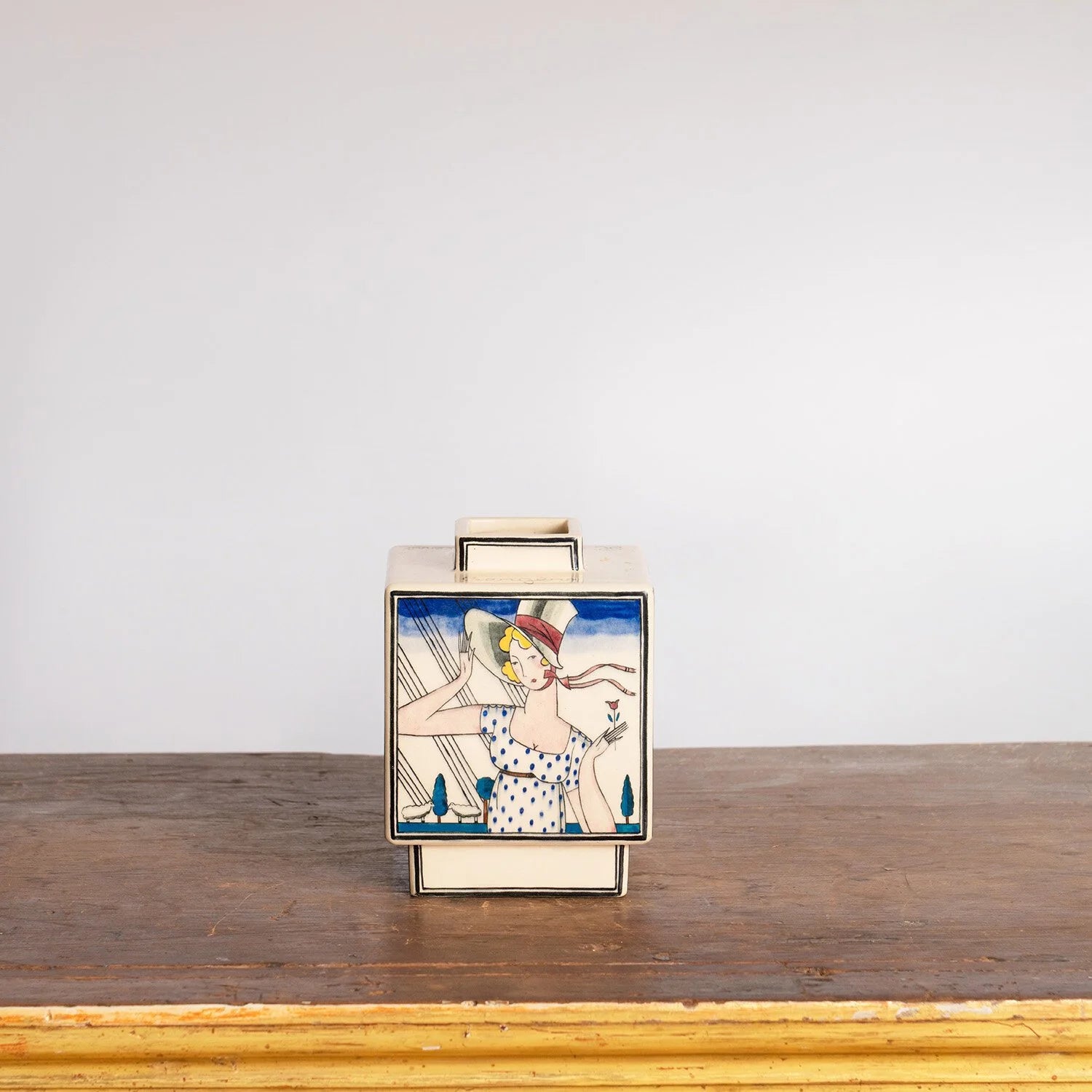 ART DECO VASE BY ROBERT LALLEMANT