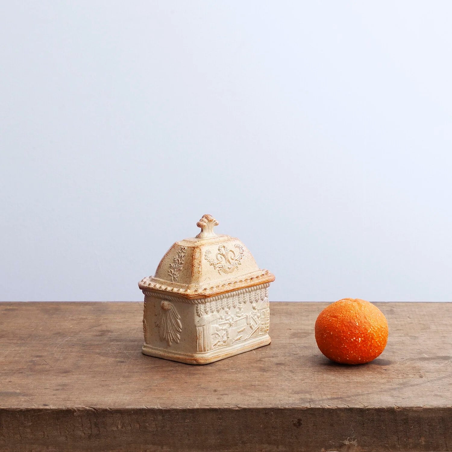 EARLY AMERICAN MOLDED CLAY SALT BOX