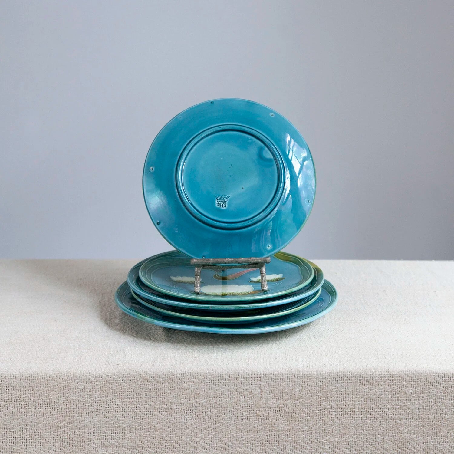 ART NOUVEAU MAJOLICA LOTUS PLATES (SET OF 5)