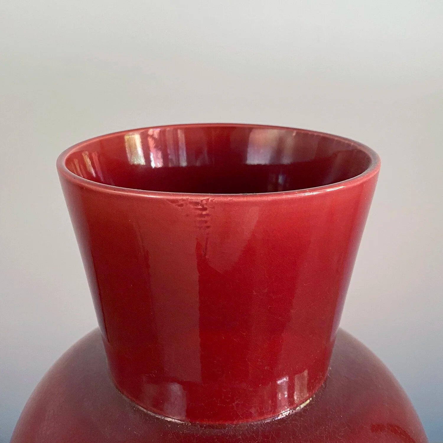 SANG DE BOEUF VASE