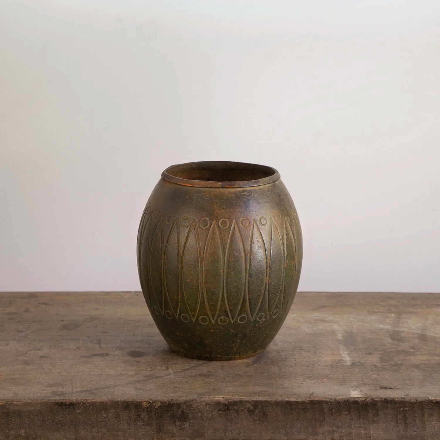 PATINATED IRON PLANTER