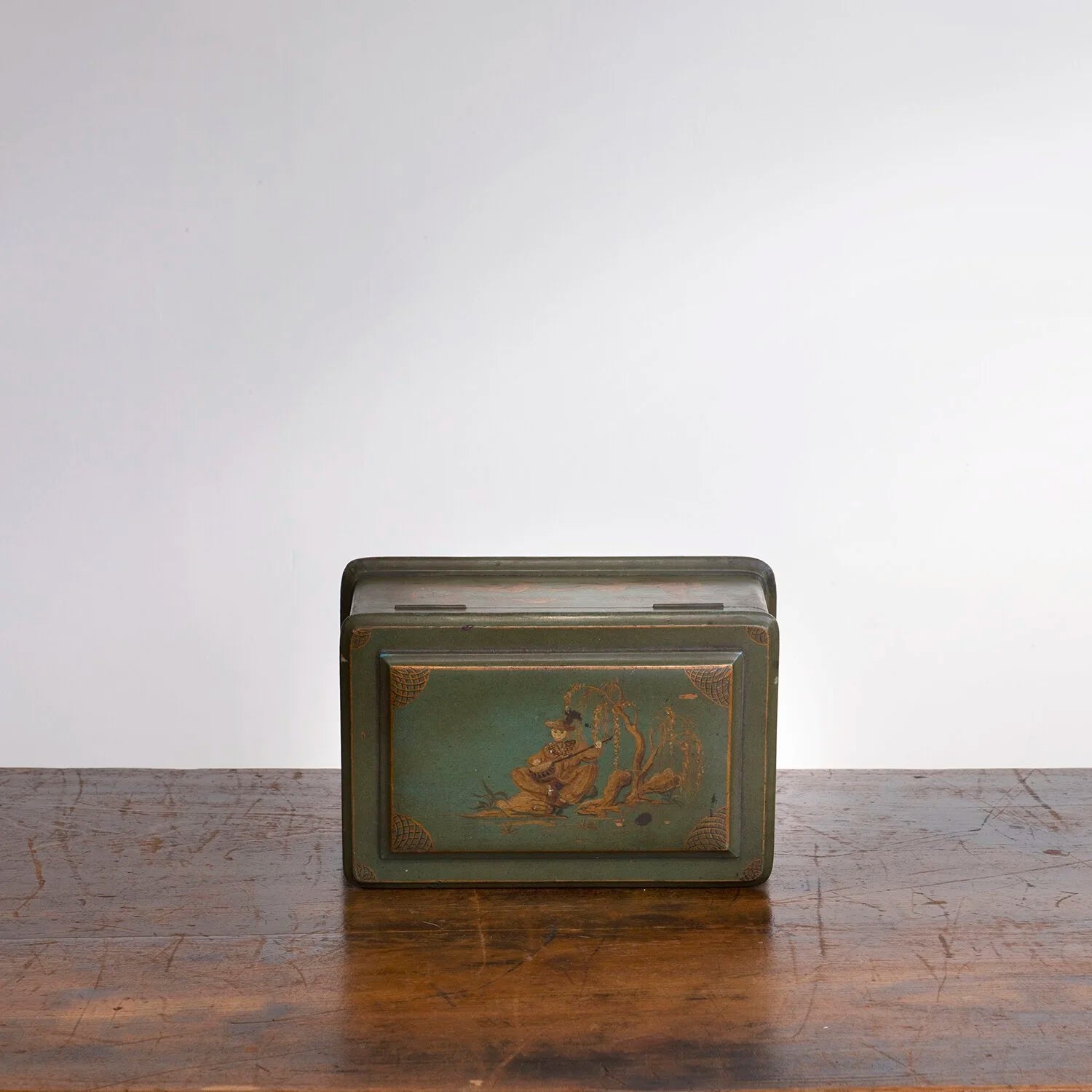 CHINOISERIE PAINT DECORATED BOX