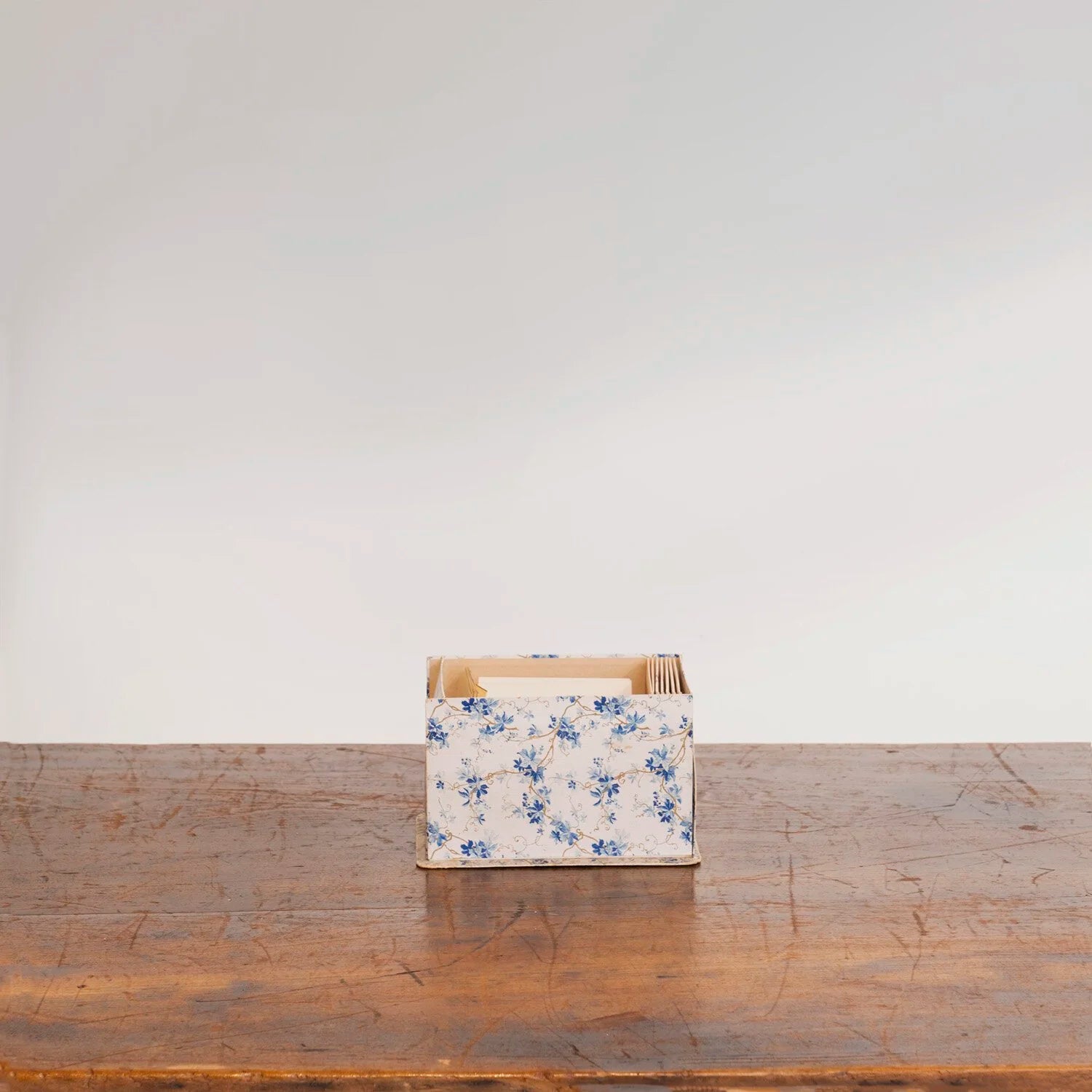 EDWARDIAN STATIONERY BOX SET