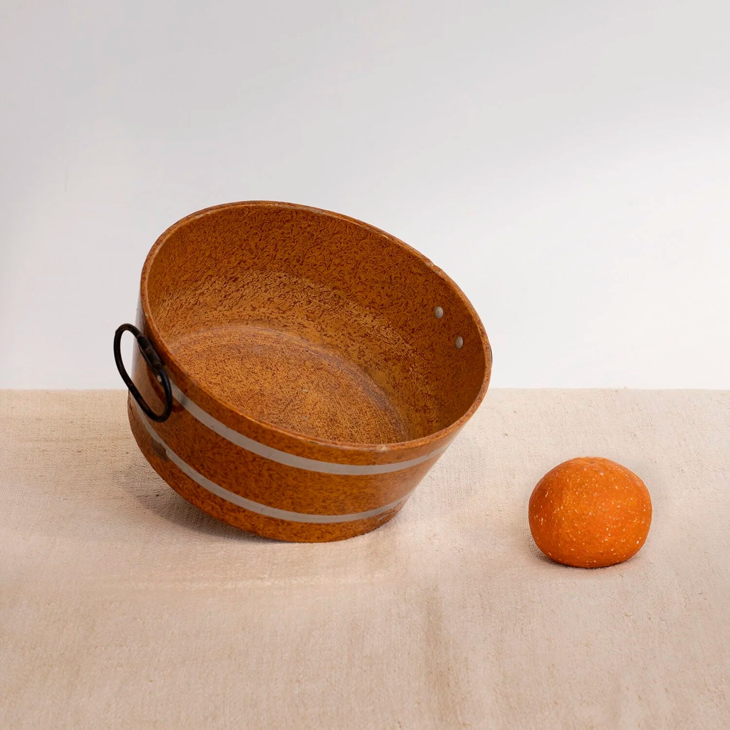 FAUX BOIS BUCKET