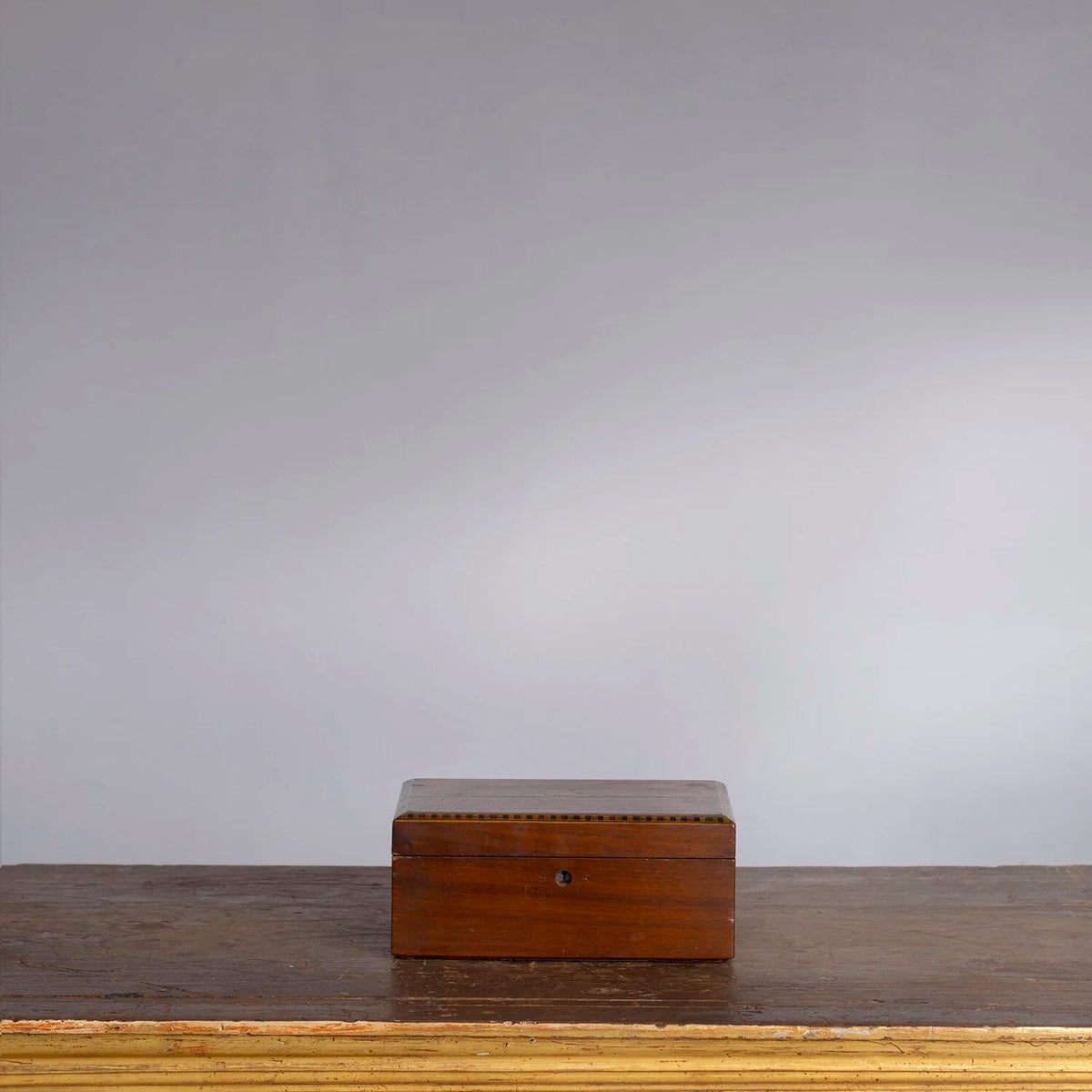 19TH CENTURY ENGLISH INLAY WOODEN PAPER LINED BOX