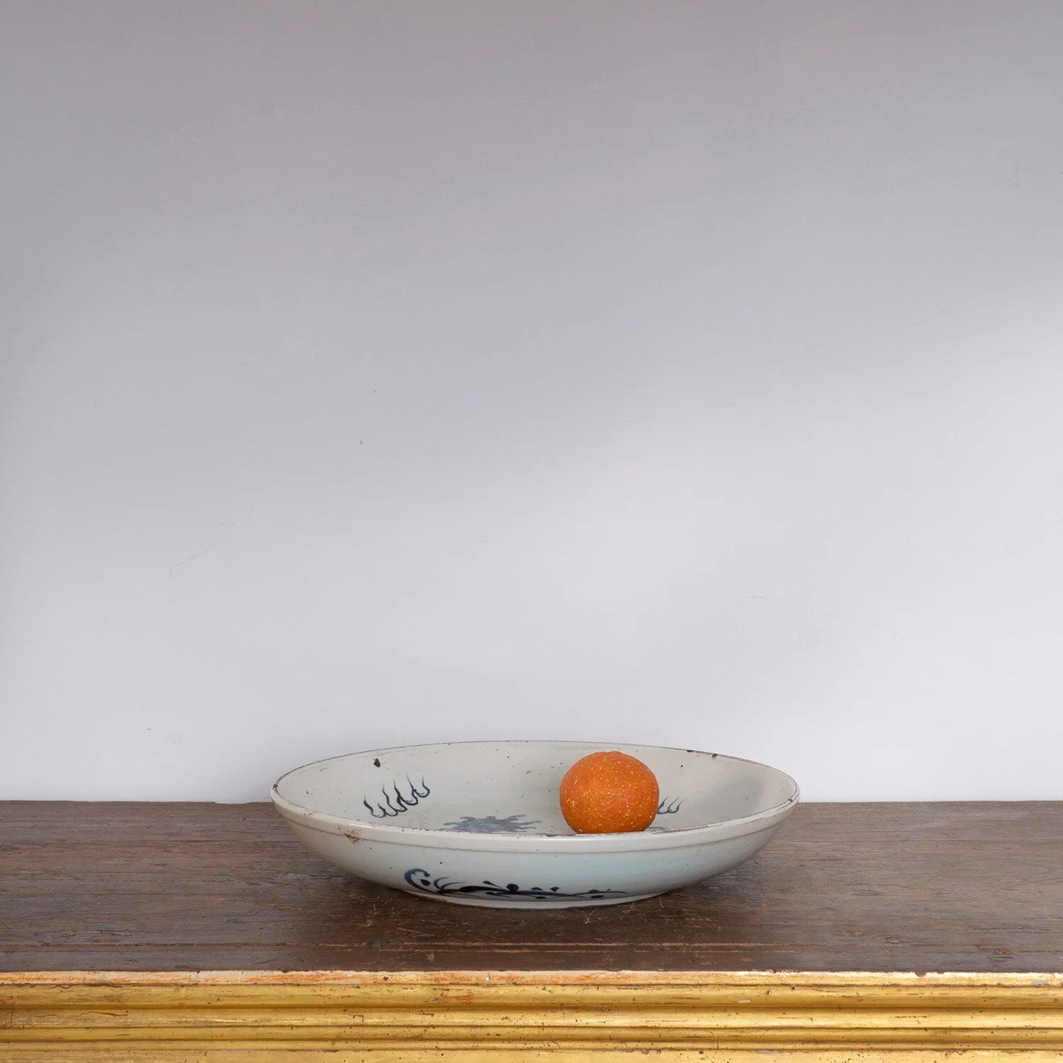 LARGE CHINESE BOWL WITH FOO DOGS