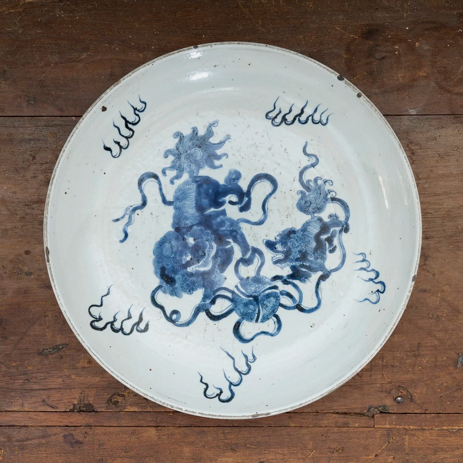 LARGE CHINESE BOWL WITH FOO DOGS
