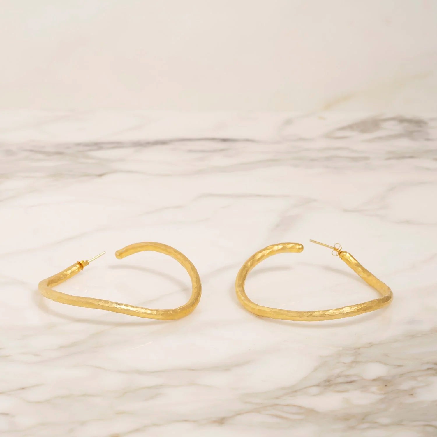 LARGE GOLD HOOP EARRINGS