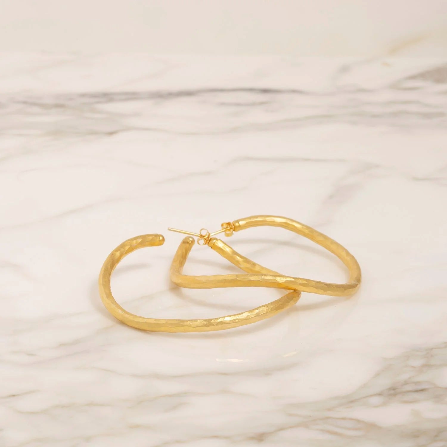 LARGE GOLD HOOP EARRINGS