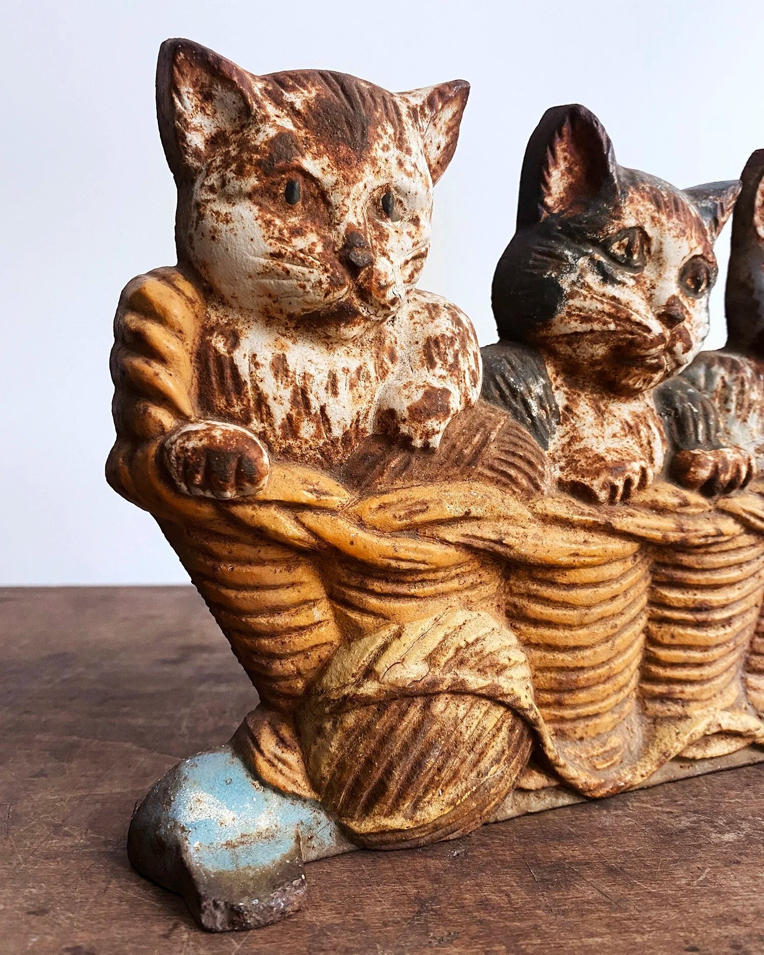 KITTENS CAST IRON DOORSTOP