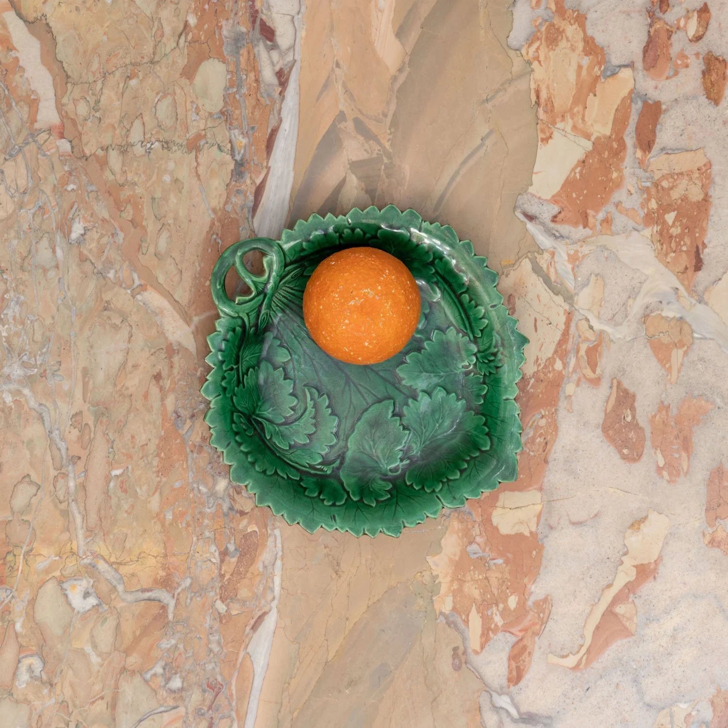 WEDGWOOD MAJOLICA CABBAGE DISH