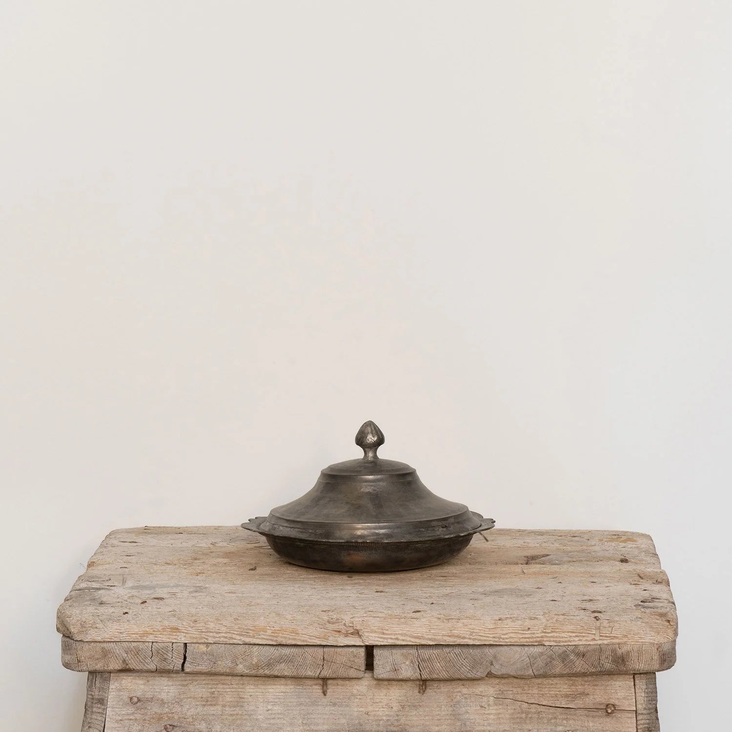 OTTOMAN COVERED SERVING DISH III