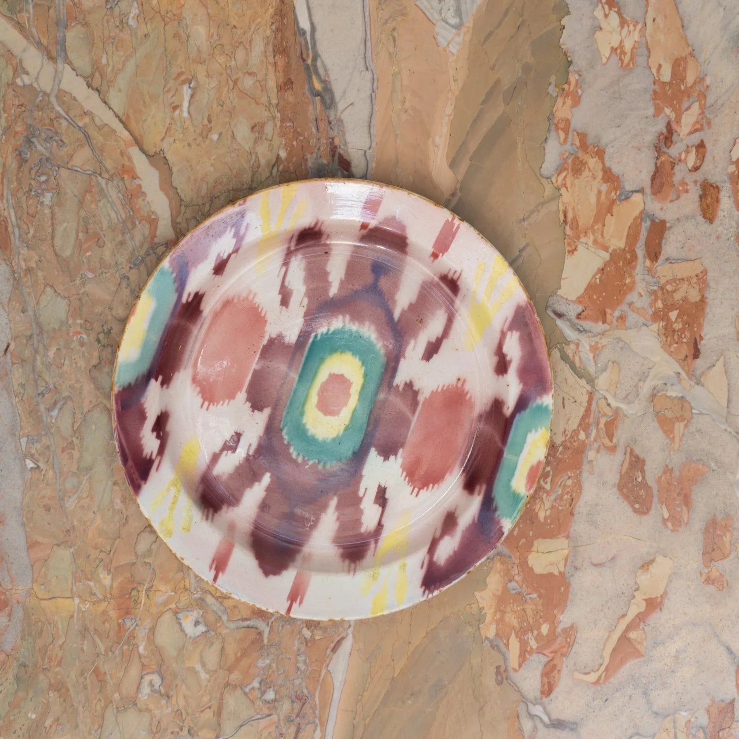 IKAT PATTERN CHARGER I