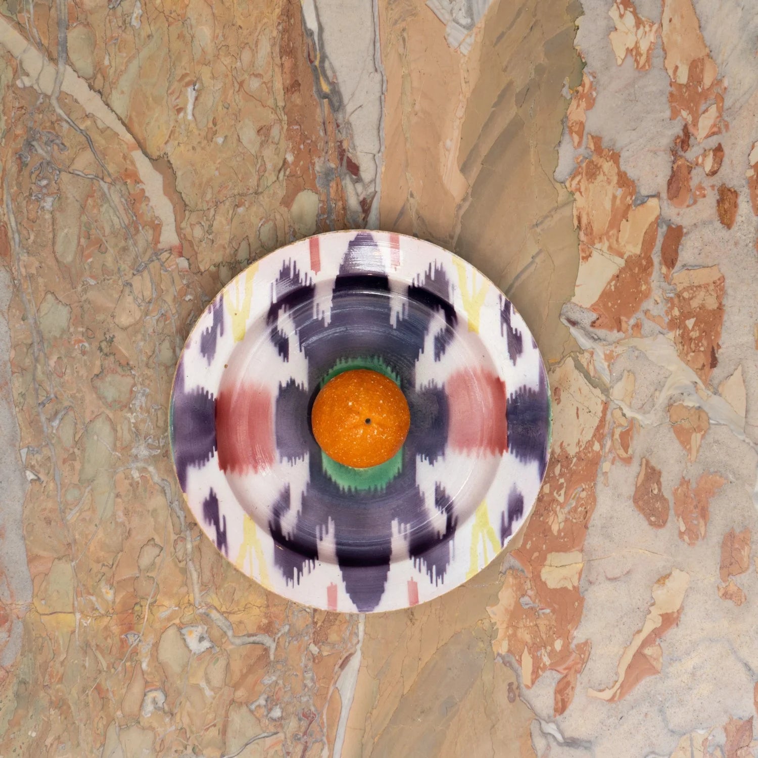 IKAT PATTERN CHARGER IV