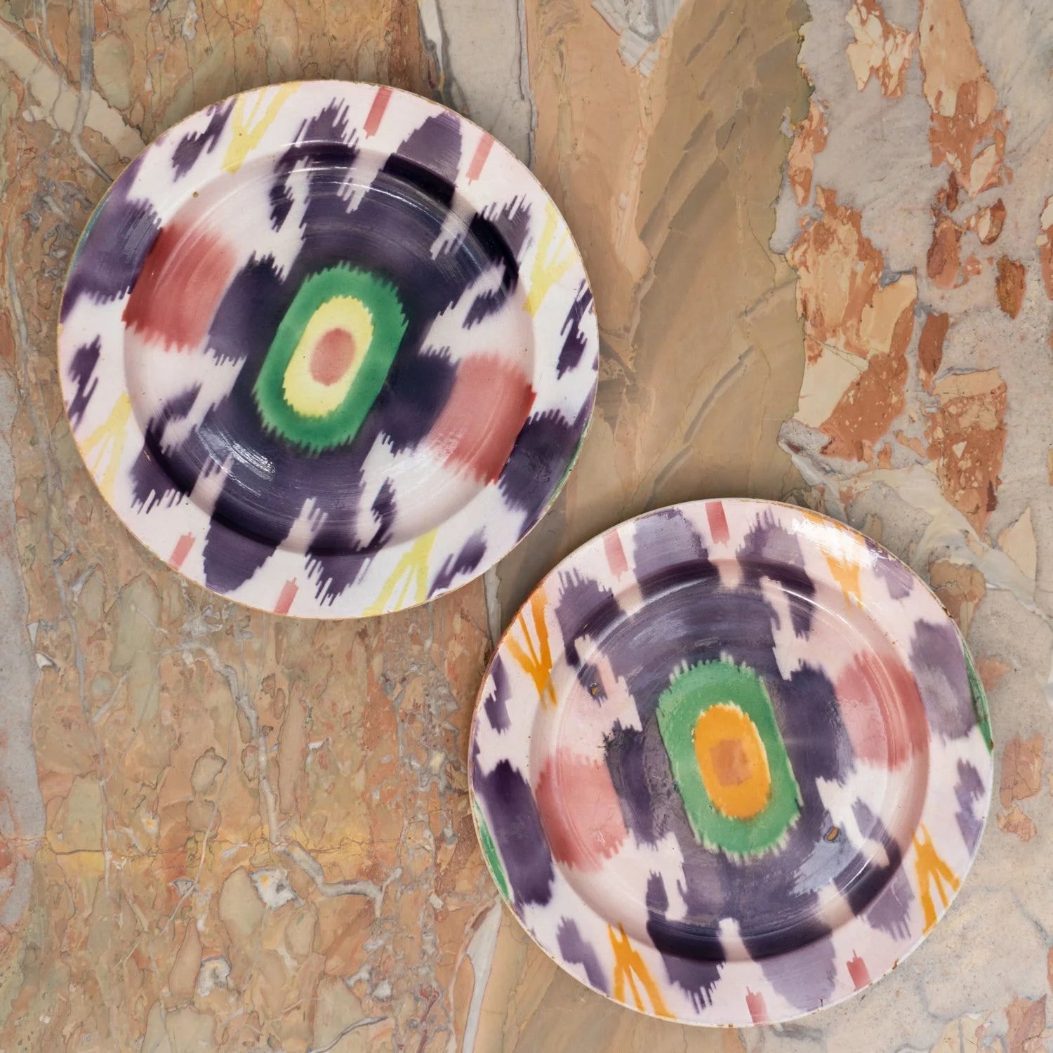 IKAT PATTERN CHARGER X