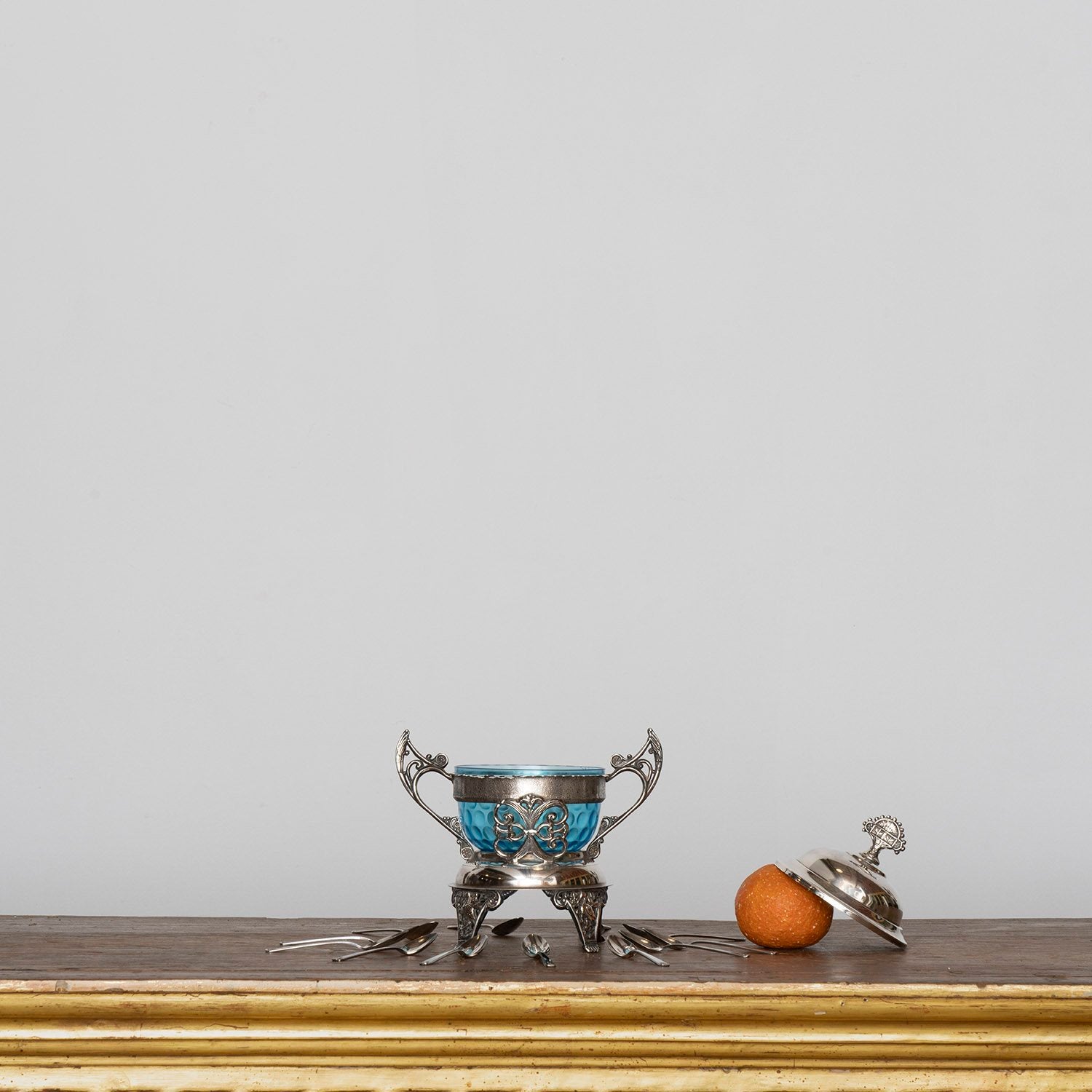 AESTHETIC MOVEMENT SERVING DISH WITH 12 SPOONS