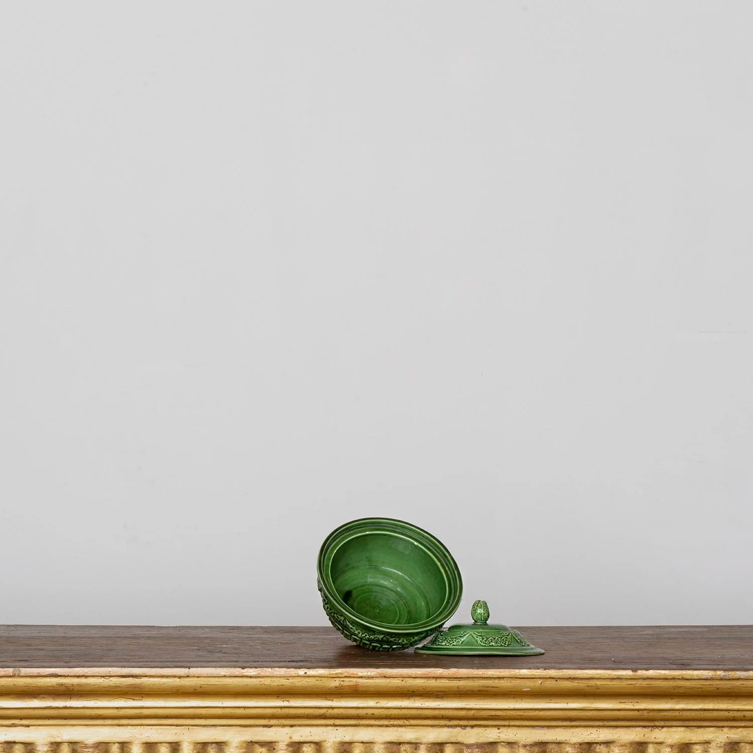 ITALIAN GREEN GLAZED POTTERY LIDDED BOX
