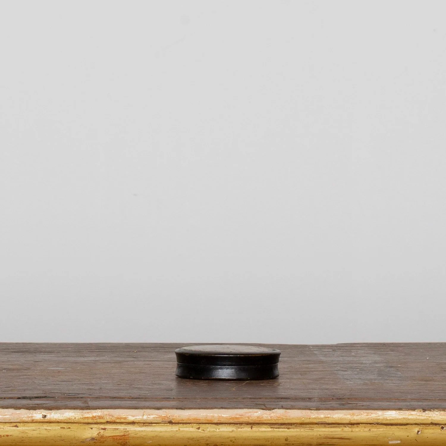 "LIFE IN LONDON" SNUFF BOX