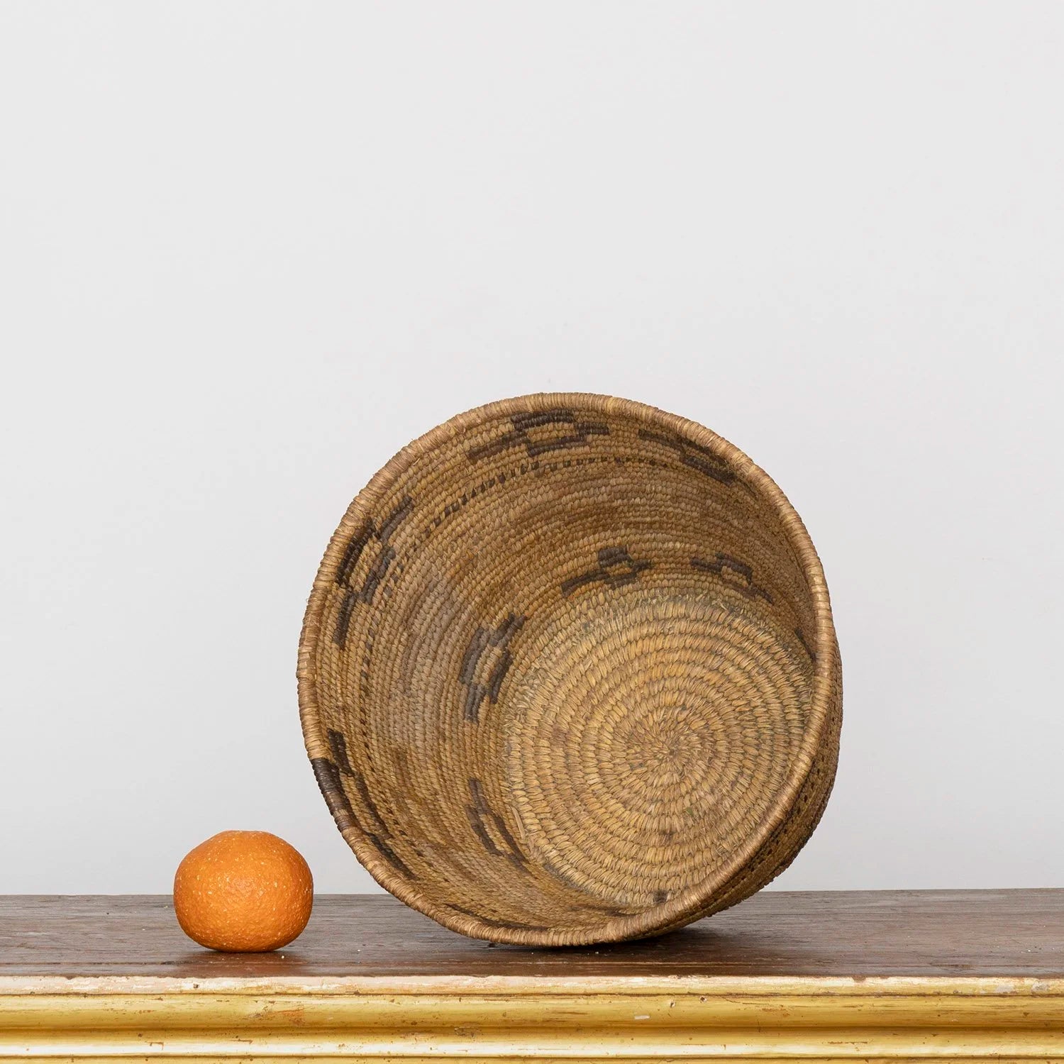 APACHE WIDE BRIM BASKET