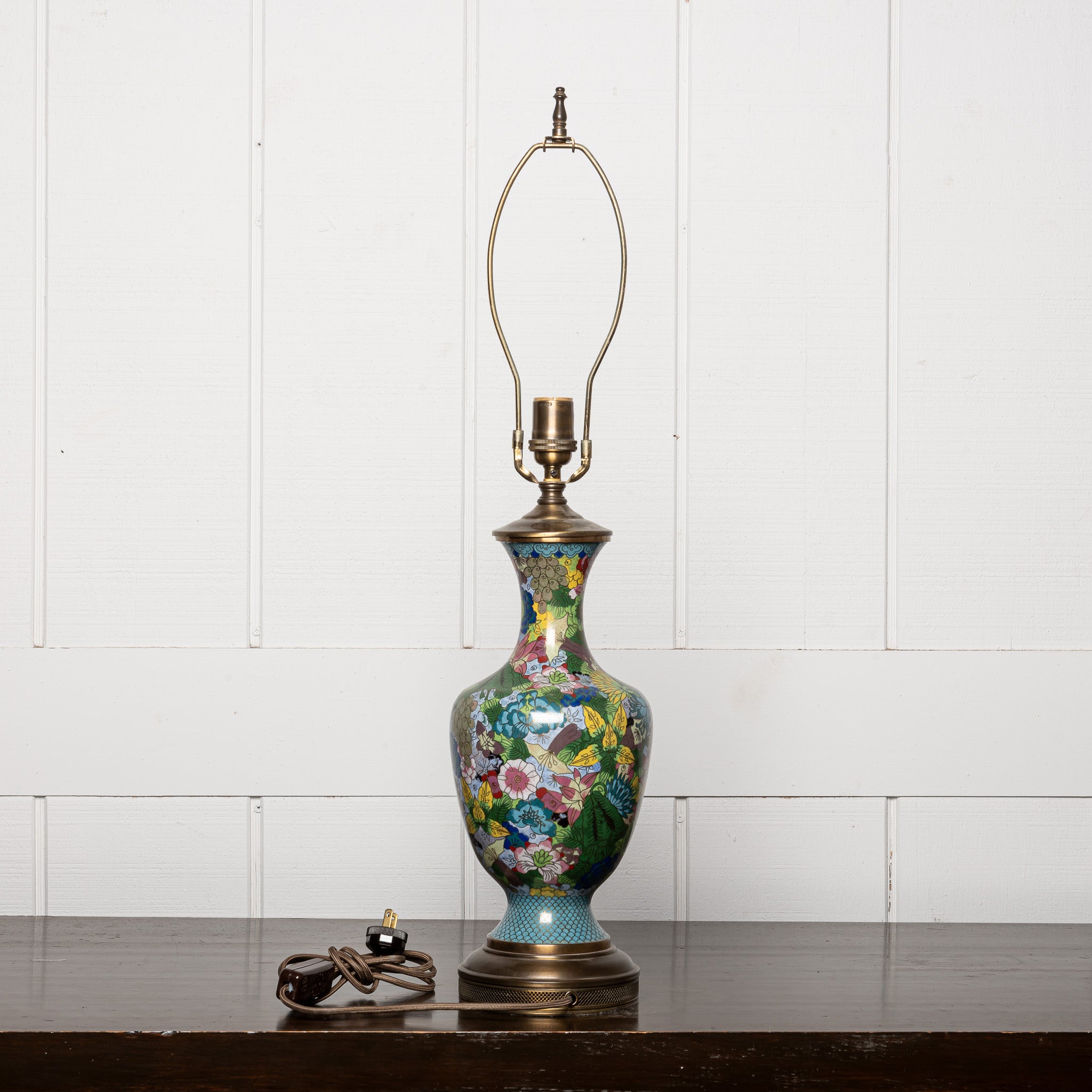 EARLY 20TH-CENTURY JAPANESE CLOISONNÉ VASE MOUNTED LAMP