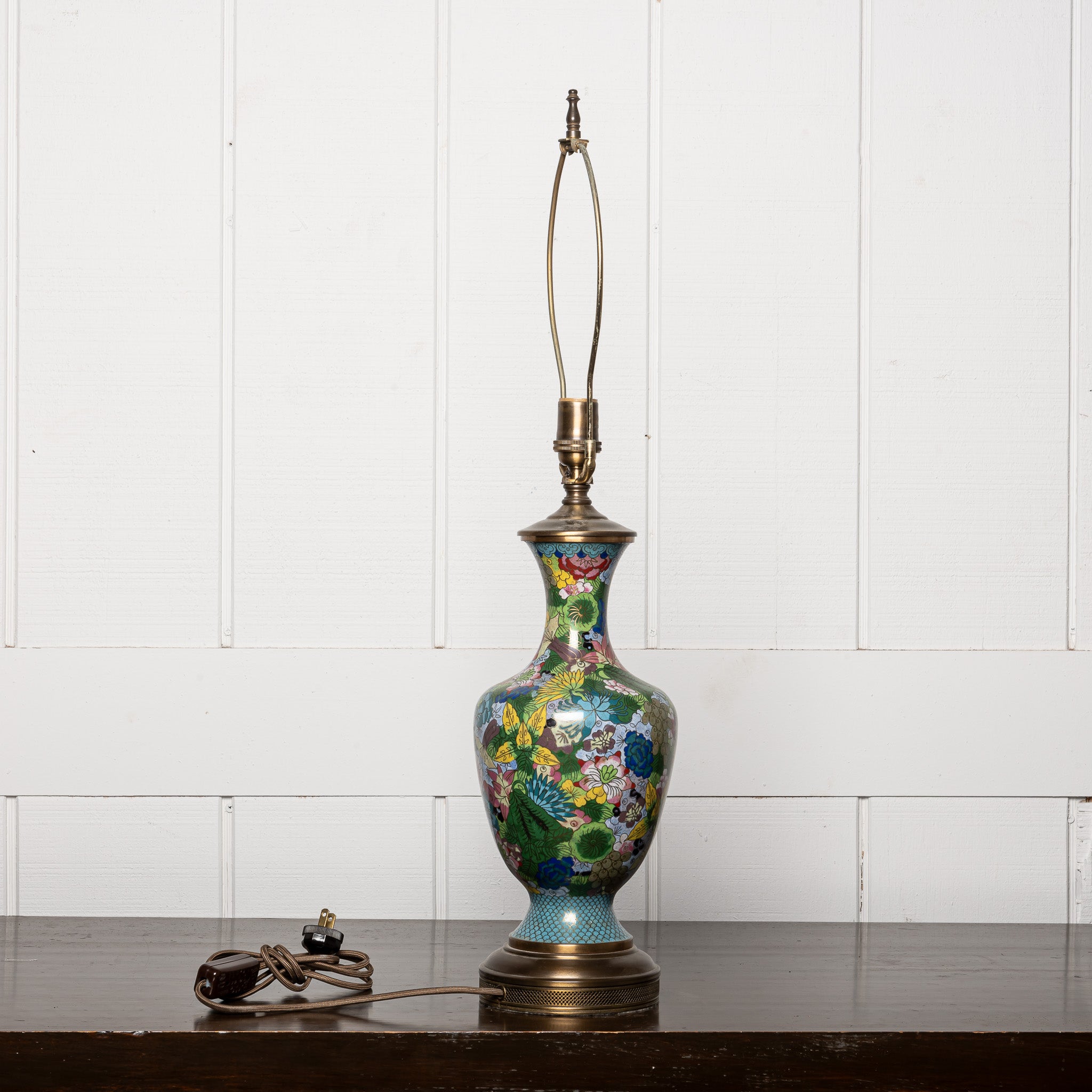 EARLY 20TH-CENTURY JAPANESE CLOISONNÉ VASE MOUNTED LAMP
