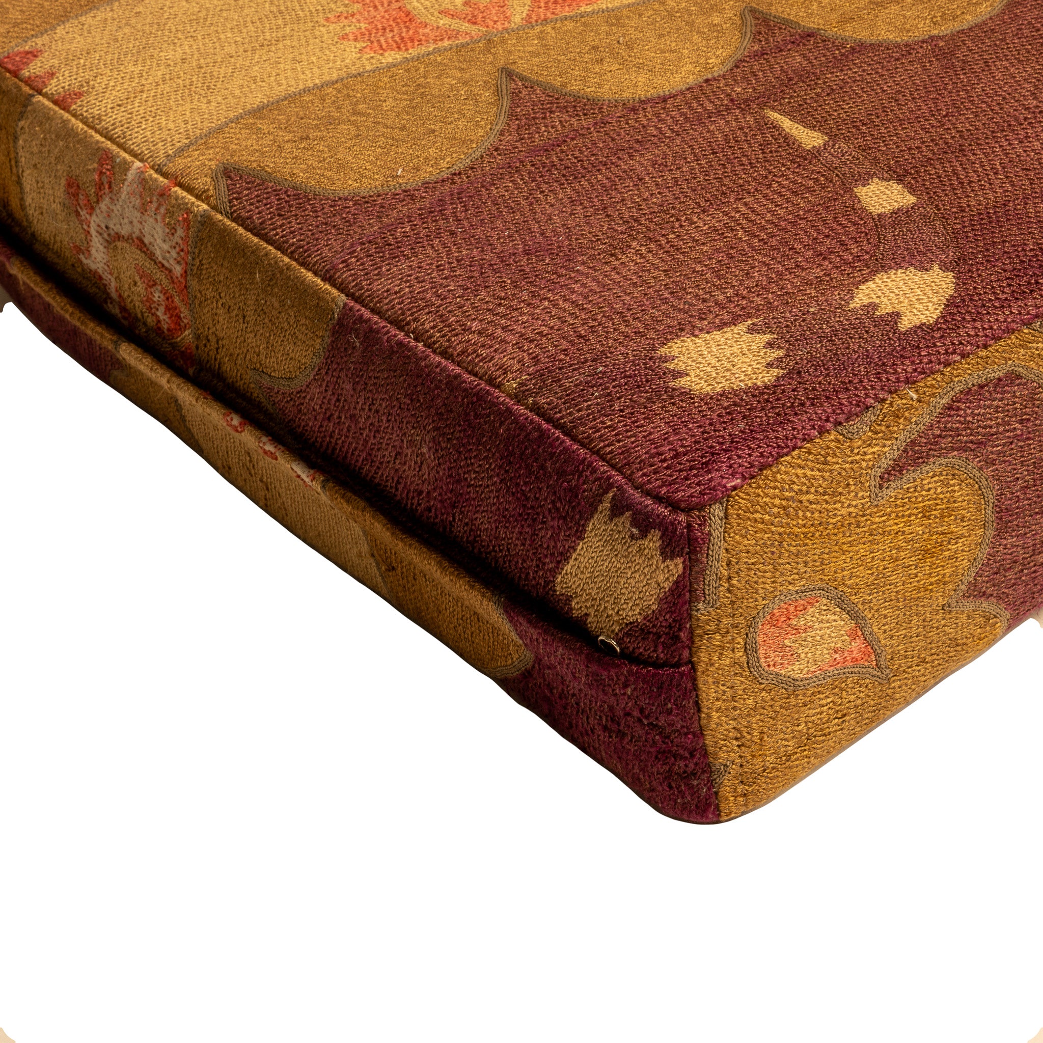 "POUF" FLOOR CUSHION IN ANTIQUE CENTRAL ASIAN SUZANI FABRIC (III)