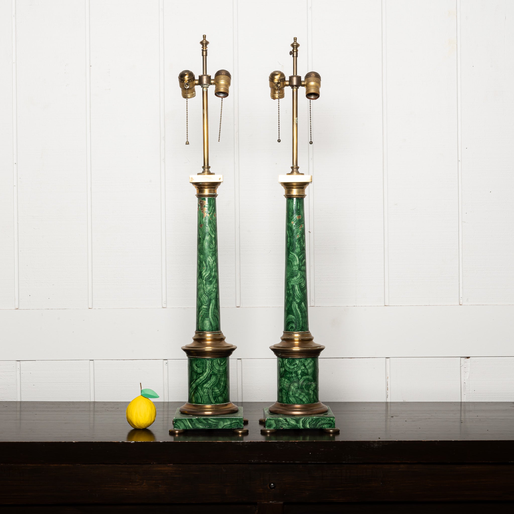 PAIR OF EARLY 20TH-CENTURY FAUX MALACHITE AND BRASS COLUMN LAMPS