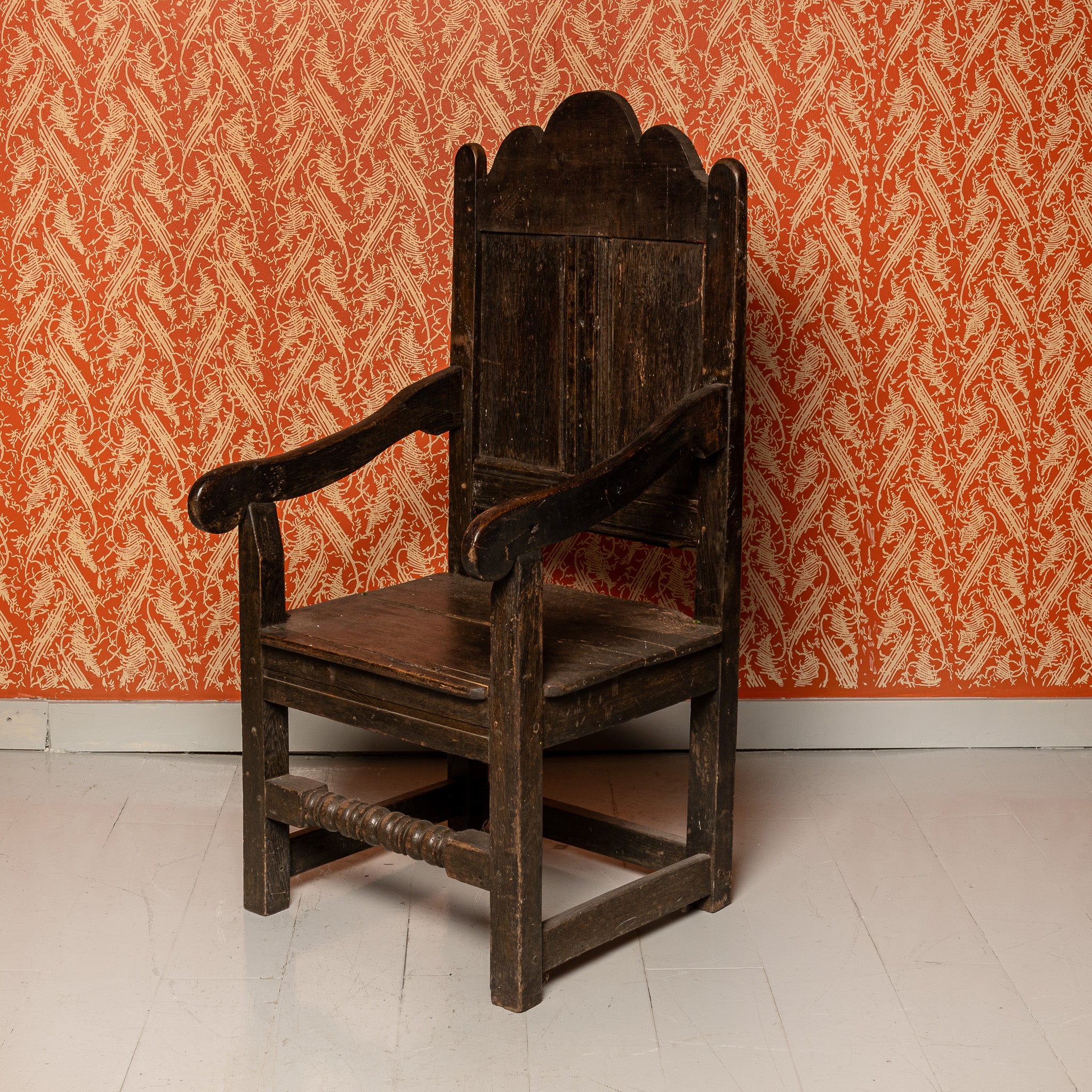 18TH–19TH CENTURY ENGLISH OAK WAINSCOT ARMCHAIR