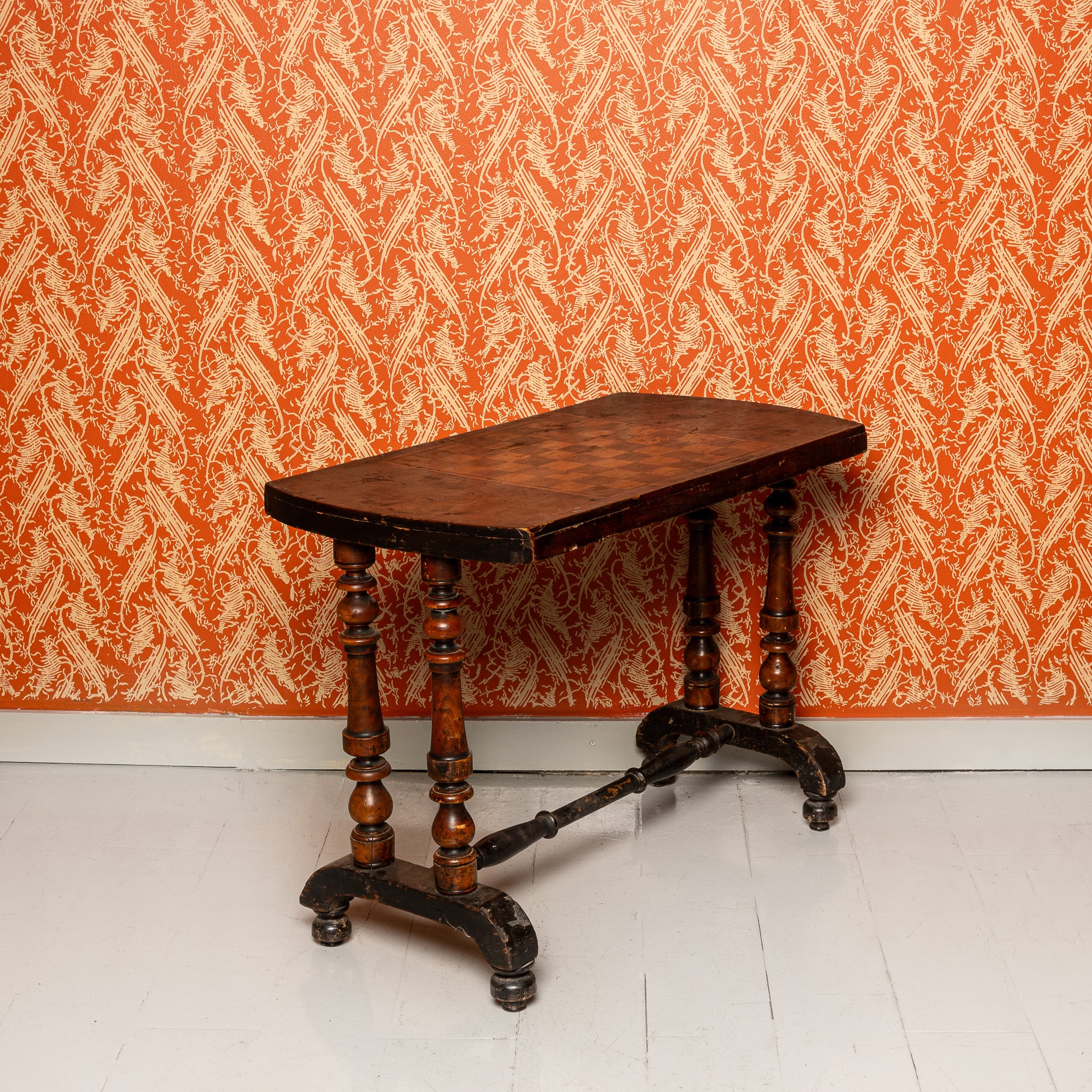 MID-19TH-CENTURY ITALIAN WALNUT MARQUETRY GAME TABLE
