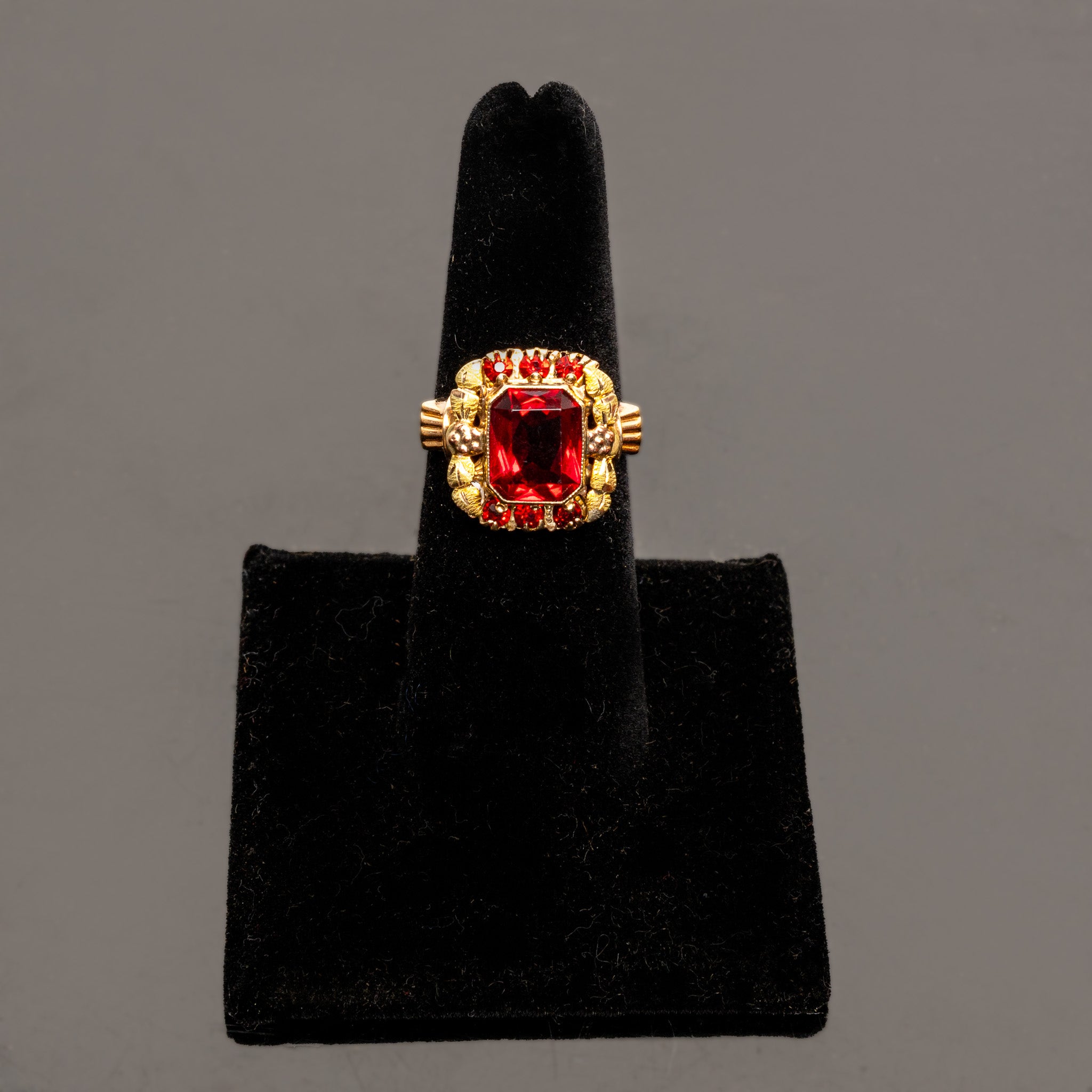 Art Deco Ruby Paste and Gold Ring