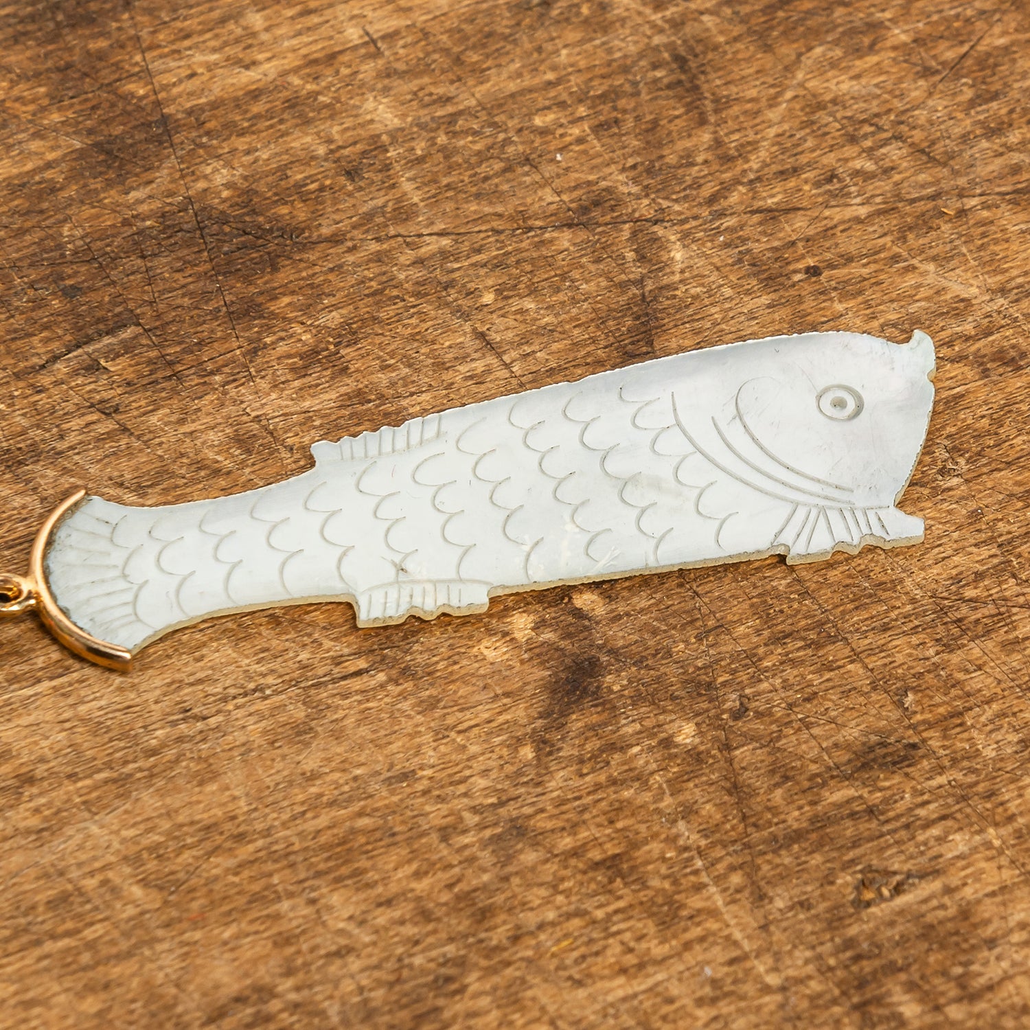 18th Century Mother of Pearl Gaming Chip Necklace - 04