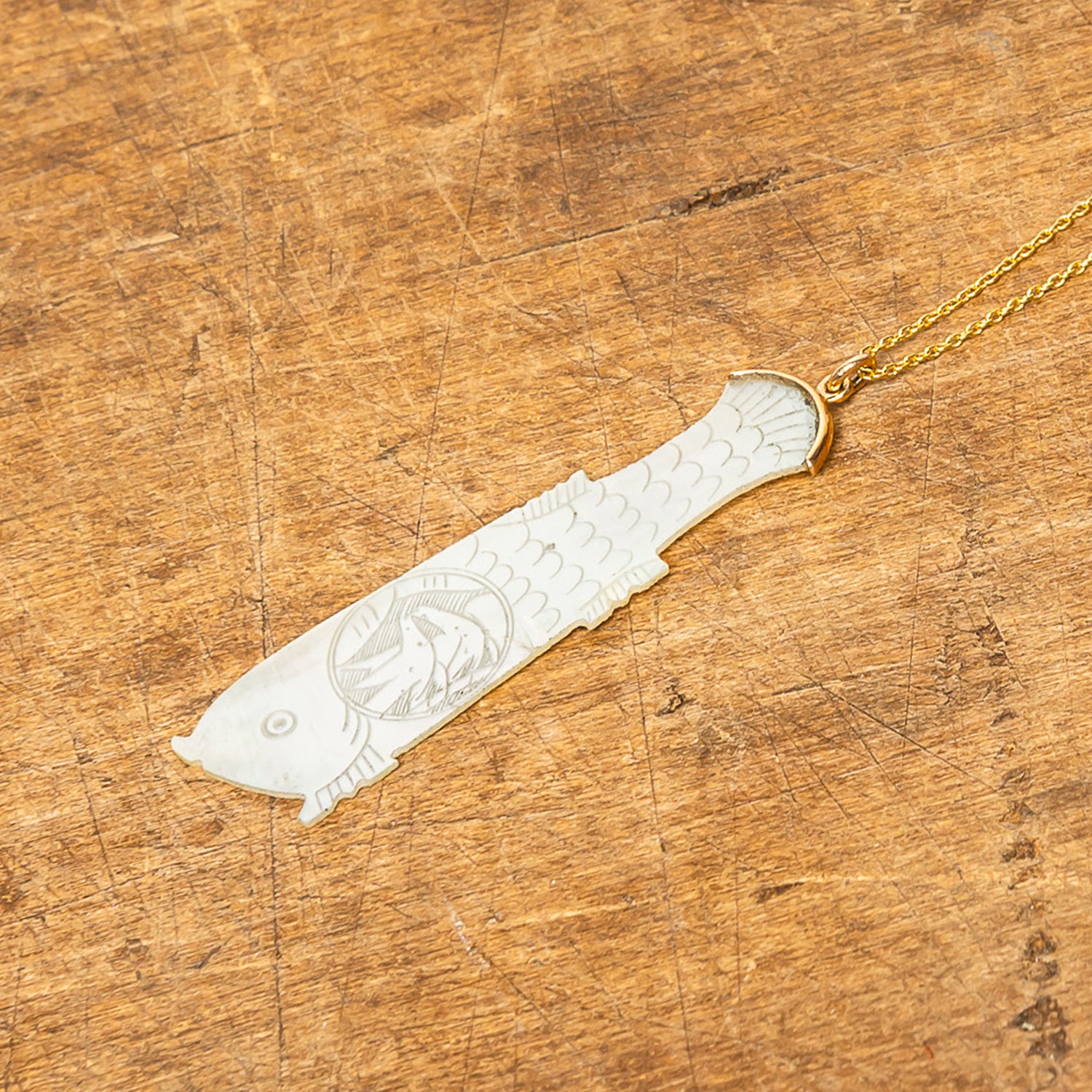 18th Century Mother of Pearl Gaming Chip Necklace - 04