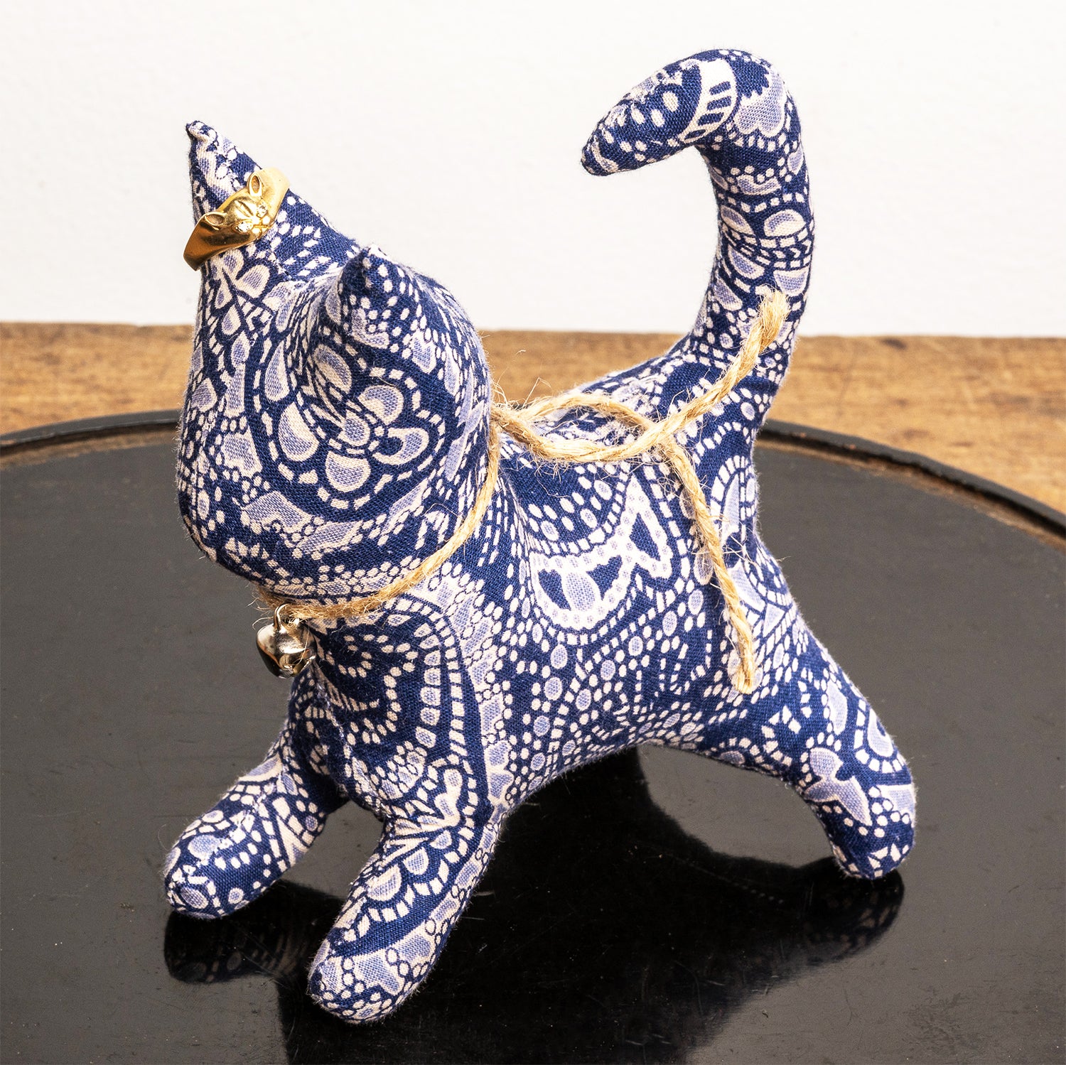 Cat Face Ring in 14k Gold with Diamonds