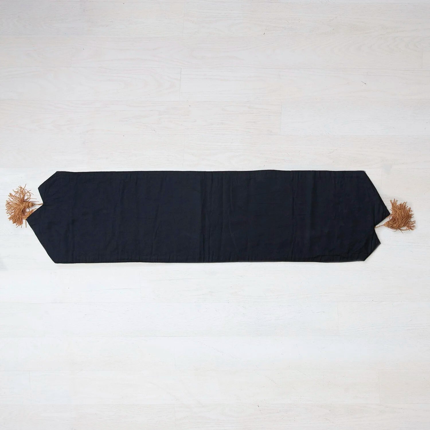 EDWARDIAN TABLE RUNNER