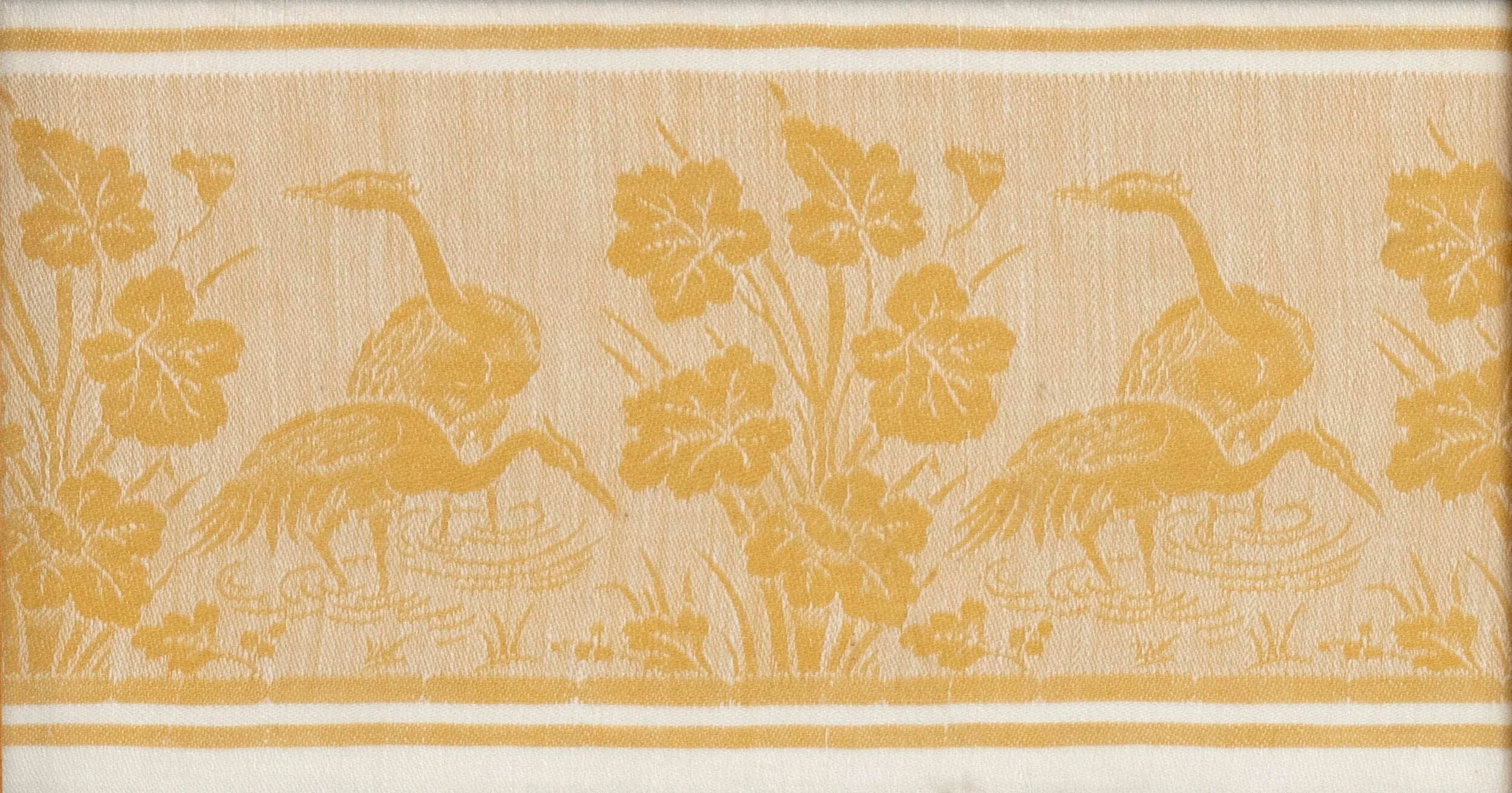 TEXTILE WITH FRAGMENT WITH CRANES