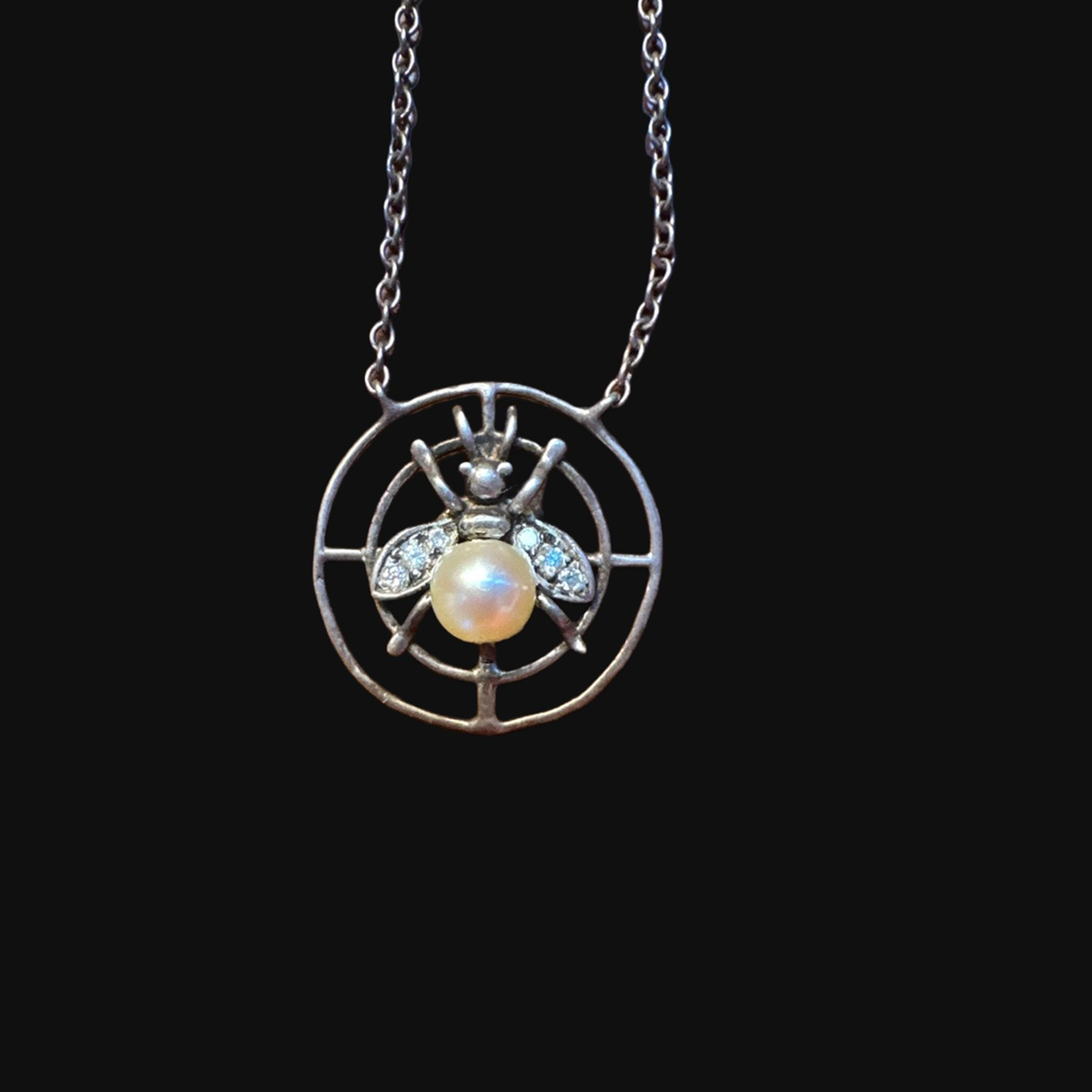 SEAN MCNANNEY BEE NECKLACE UPRIGHT FRONT VIEW