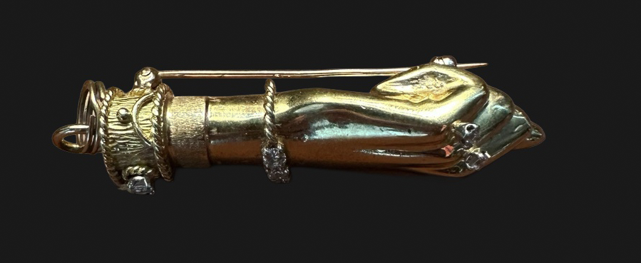 French gold and diamond hand pin attributed to Fred Paris, back view