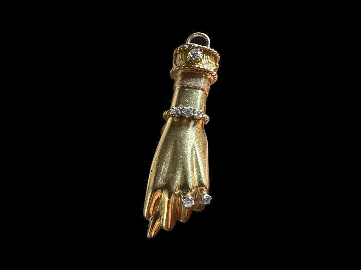 FRENCH GOLD & DIAMOND HAND PIN AND PENDANT, ATTRIBUTED TO FRED PARIS — front view