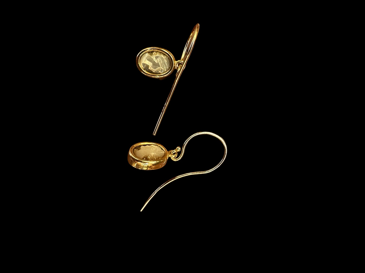 EARLY 20TH CENTURY MINIATURE CAMEO EARRINGS IN 14 KARAT GOLD on black background