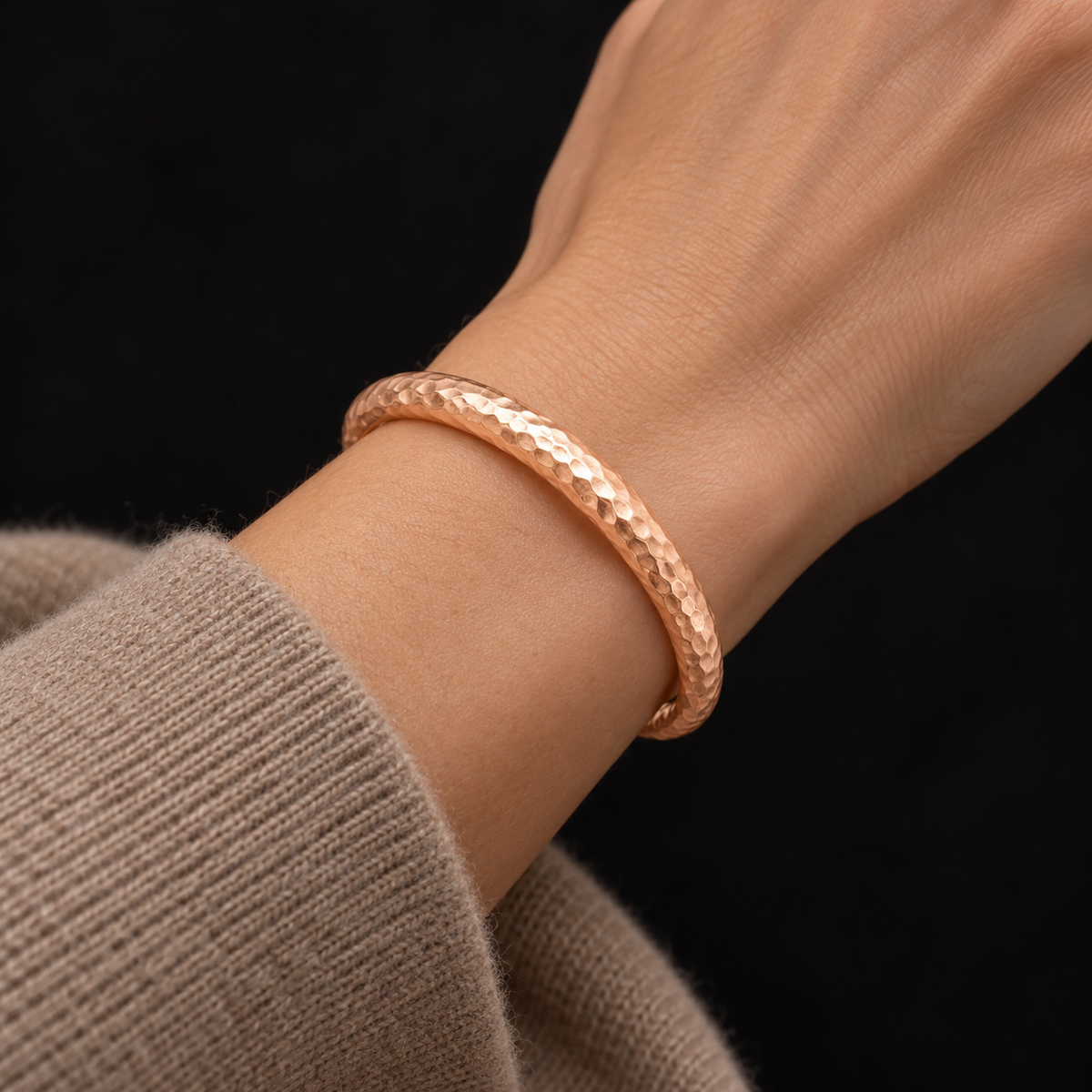 LANGLEY HAMMERED ROSE GOLD VERMEIL CUFF ON MODEL, AI STYLING ILLUSTRATION