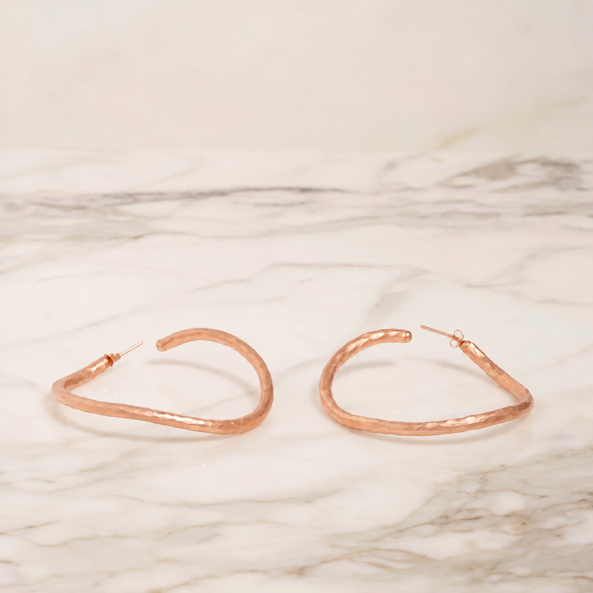 LARGE HAMMERED ROSE GOLD VERMEIL HOOP EARRINGS largeRose1