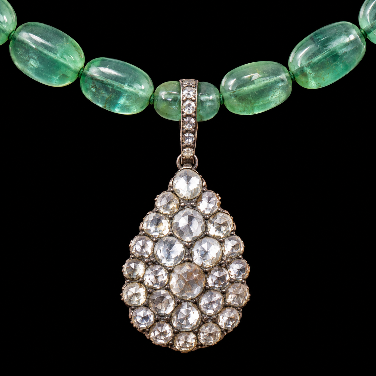 SMARAGDINE NECKLACE WITH 18TH CENTURY SILVER PASTE PENDANT, FRONT VIEW ON BLACK